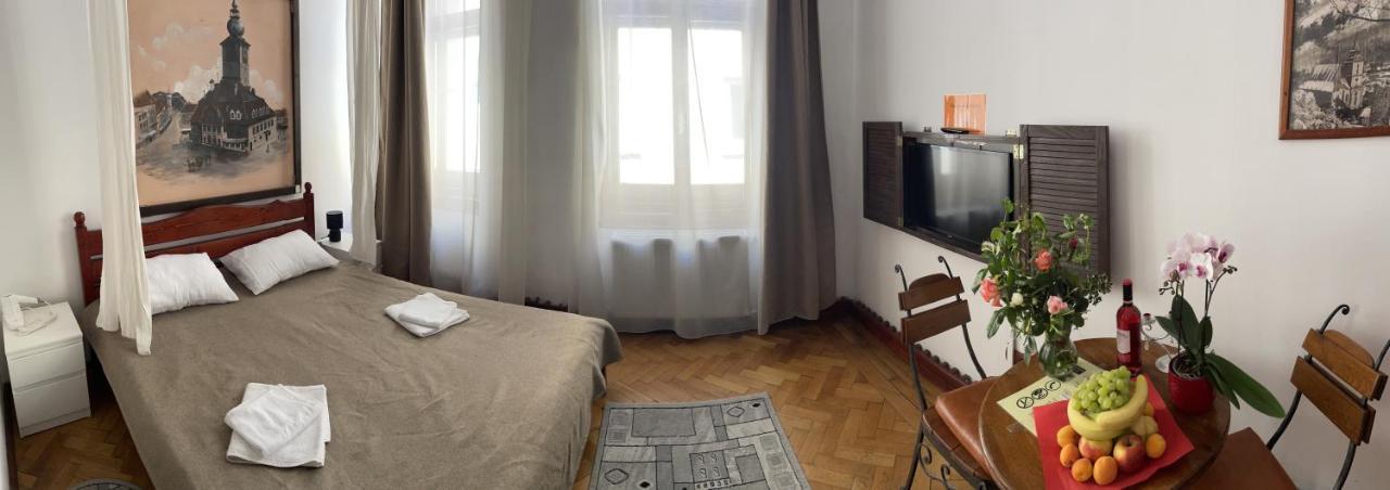 Pensiunea Noemi Braşov Extérieur photo